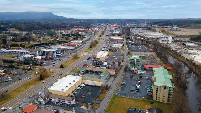 503 - 3215 N River Rd, Condo with 2 bedrooms, 2 bathrooms and null parking in Pigeon Forge TN | Image 30