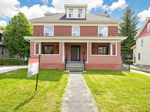 6058 Culp St, Niagara Falls, ON, L2G2B7 | Card Image