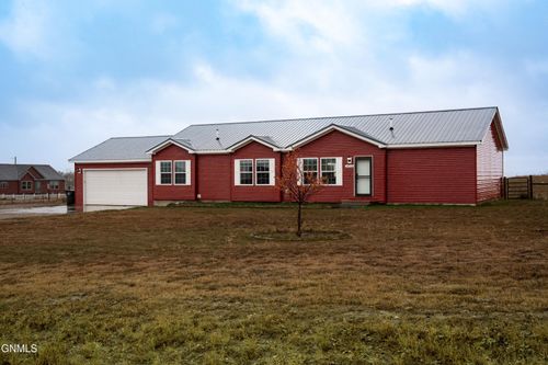 14908 Cochise St, Williston, ND, 58801-6929 | Card Image