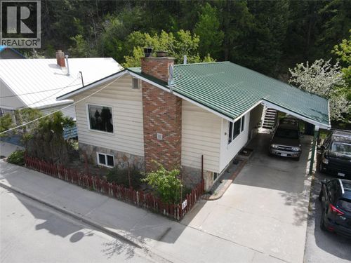 66 Wallinger Ave, Kimberley, BC, V1A1Y5 | Card Image