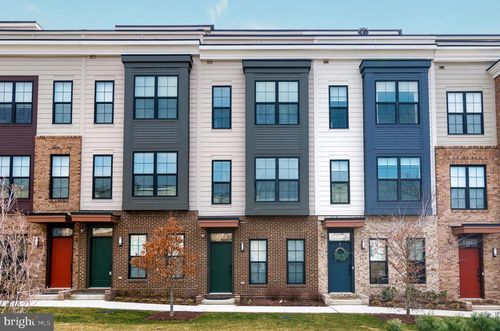 7383 Old Airfield Ln, FALLS CHURCH, VA, 22042-7446 | Card Image