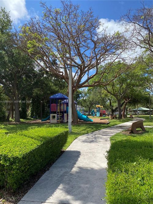 apt-36-1855 Ne 121st St, North Miami, FL, 33181-2872 | Card Image