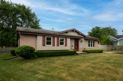2725 Red Maple Ct, Caledonia, WI, 53402 | Card Image