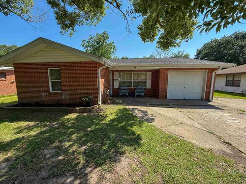 220 Dupuis St, Bridge City, TX, 77611-3004 | Card Image