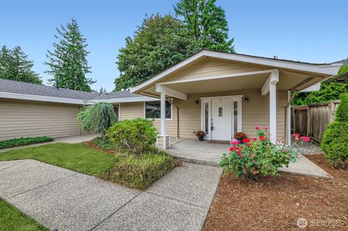 1733 172nd Pl Ne, Bellevue, WA, 98008-3116 | Card Image