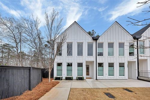 411 Burgundy Way, Woodstock, GA, 30188-6924 | Card Image