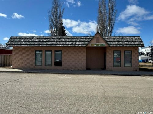 23 1 Ave Ne, Preeceville, SK, S0A3B0 | Card Image