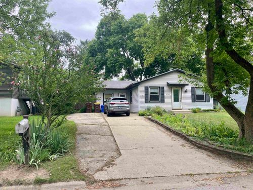 2732 19th St, Rockford, IL, 61109-1404 | Card Image
