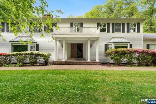 75 Woodcliff Lake Rd, Saddle River, NJ, 07458-3116 | Card Image
