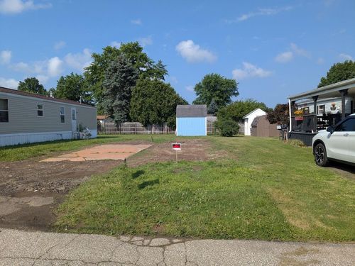 2730 Ganzer Ln, Erie, PA, 16506-1414 | Card Image