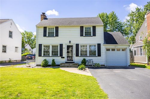 105 Oneta Rd, Irondequoit, NY, 14617-5621 | Card Image