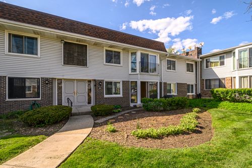 apt-1-2811 Hobson Rd, Woodridge, IL, 60517-1504 | Card Image