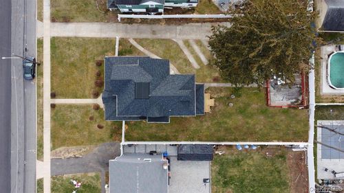 115 N Bergen Pl, Freeport, NY, 11520-2733 | Card Image