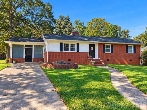 127 Freeman St, Rutherfordton, NC, 28139-3119 | Card Image