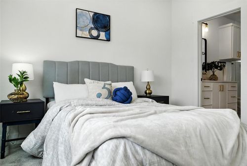 131 S Virginia St, La Porte, TX, 77571-5462 | Card Image