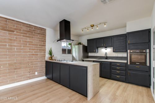 219-1901 E Missouri Ave, Phoenix, AZ, 85016-3045 | Card Image