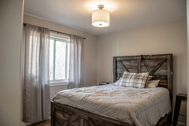 19125 Township Road 1104, House other with 5 bedrooms, 3 bathrooms and 10 parking in High Level AB | Image 25