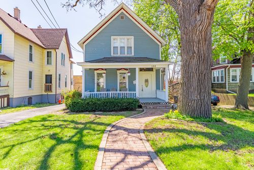 168 Villa St, Elgin, IL, 60120-6537 | Card Image