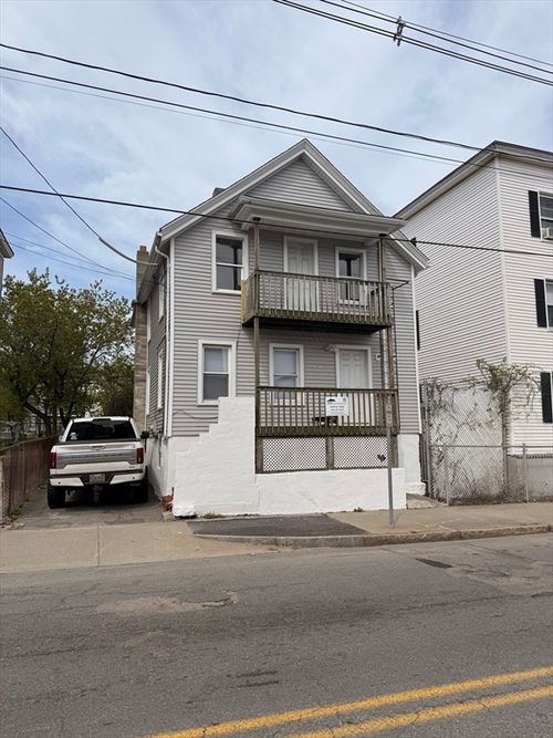 207 Belleville Ave, New Bedford, MA, 02746-2434 | Card Image
