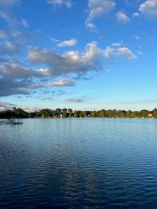 3794860 W Pretty Lake Rd, Dousman, WI, 53118-9563 | Card Image
