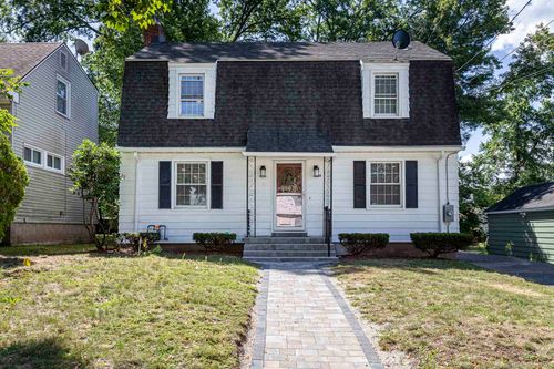 179 Manchester St, Hartford, CT, 06112-1346 | Card Image