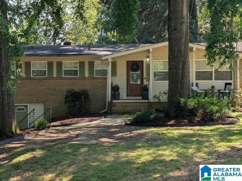 552 Edgecrest Dr, Homewood, AL, 35209-5961 | Card Image