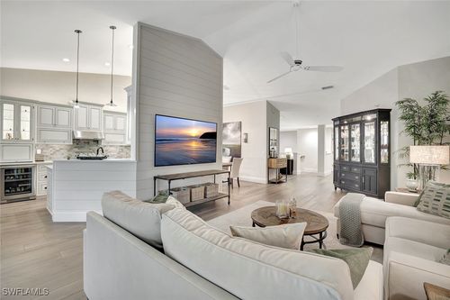 apt-504-2540 Talon Ct, NAPLES, FL, 34105-4504 | Card Image