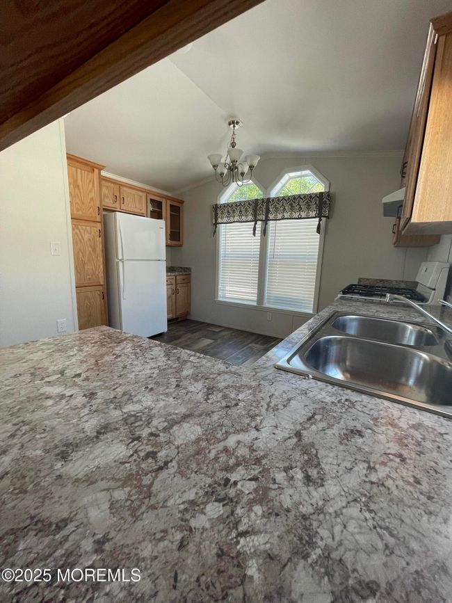 14 Pine Creek Vlg, House other with 2 bedrooms, 1 bathrooms and null parking in Hazlet NJ | Image 5