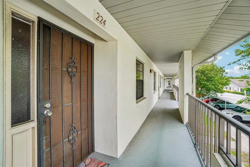 224-1601 43rd St N, ST PETERSBURG, FL, 33713-4663 | Card Image