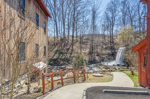 1860 Glenwood Rd, Glenwood, NJ, 07418-1028 | Card Image