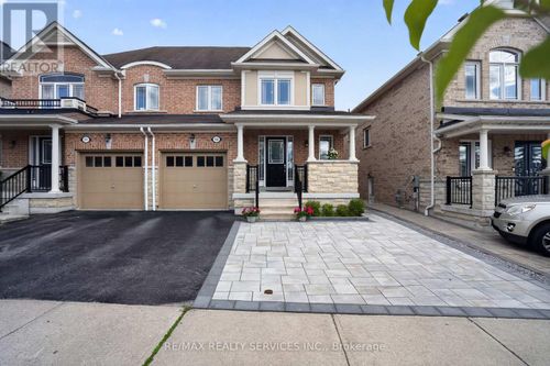 92 Snowling Dr, Ajax, ON, L1Z0G1 | Card Image