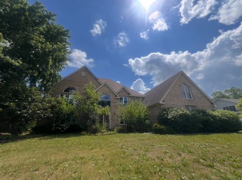 223 Darien Ln, Sleepy Hollow, IL, 60118-1862 | Card Image