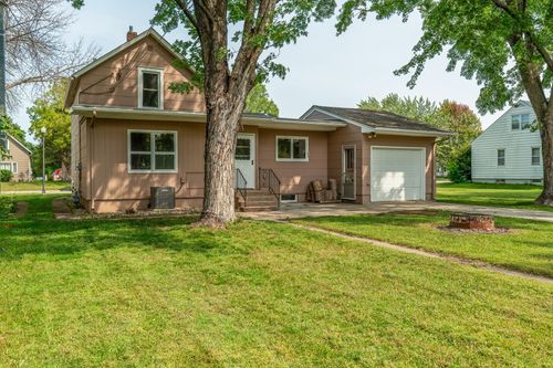 1311 N German St, New Ulm, MN, 56073-1113 | Card Image