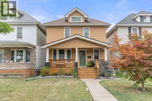 785 Moy Ave, Windsor, ON, N9A2N5 | Card Image