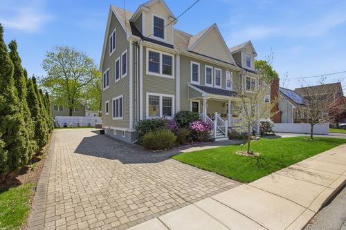38 Salem St, Winchester, MA, 01890-1821 | Card Image