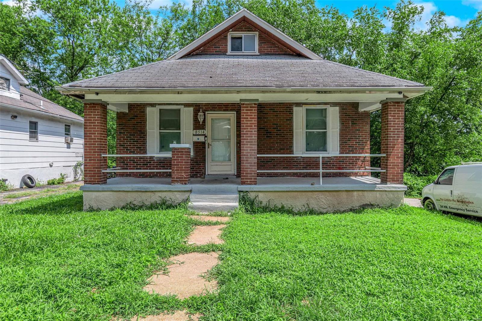 Octavia Ave, Saint Louis, MO 63136
