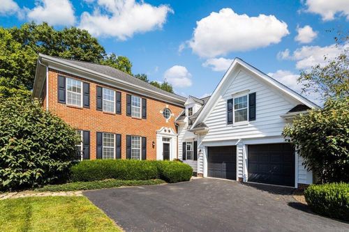 5105 Heath Gate Dr, New Albany, OH, 43054-9452 | Card Image