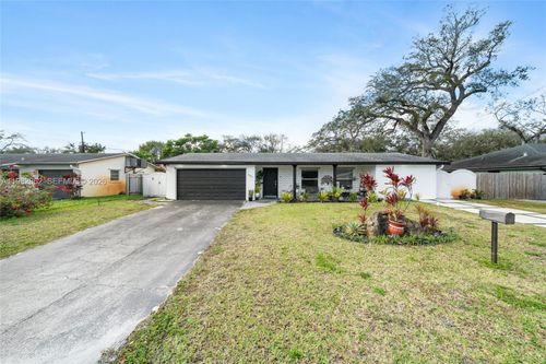 1040 Sw 66th Ave, Pembroke Pines, FL, 33023-1623 | Card Image