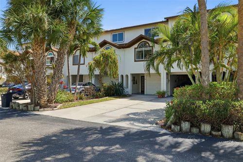 381 Madeira Cir, TIERRA VERDE, FL, 33715-1986 | Card Image