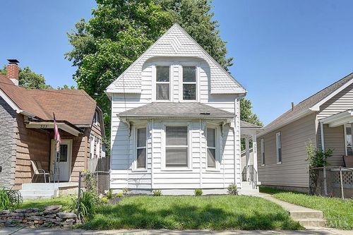 325 Moore St, Middletown, OH, 45044-4450 | Card Image