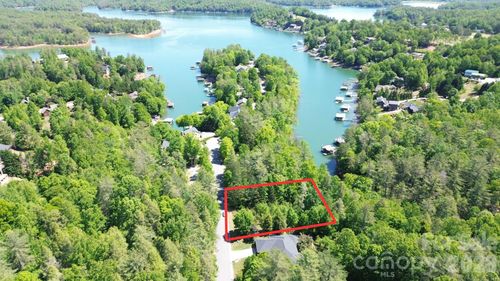 2 Lentz Landing Ln, Nebo, NC, 28761 | Card Image