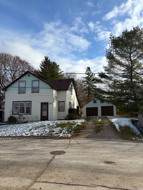 {{alt}} | Card Image