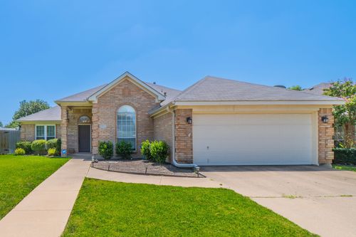 6917 Laurel Canyon Ter, Fort Worth, TX, 76132-3567 | Card Image