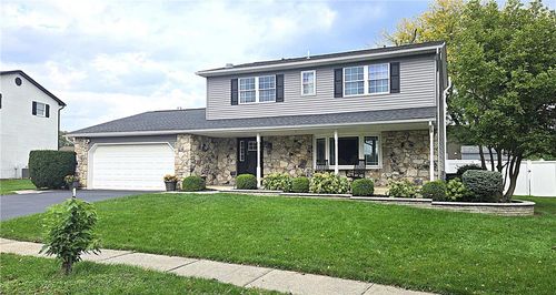 3039 Magnolia Circle, Lower Macungie Twp, PA, 18062 | Card Image