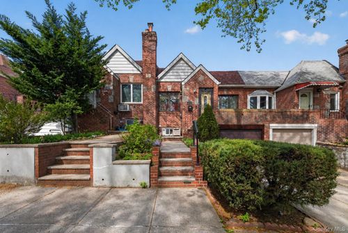 32-30 190th Street, New York, NY, 11358 | Card Image