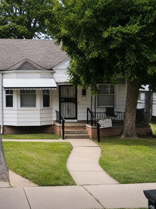 19941 Prairie St, Detroit, MI, 48221-1216 | Card Image