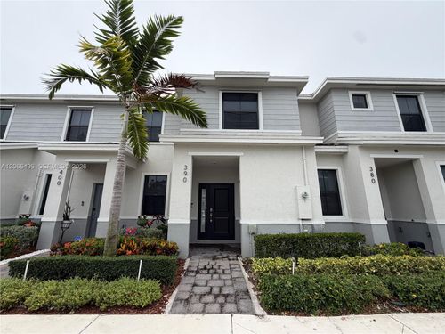 390 Ne 12th St, Florida City, FL, 33034-2326 | Card Image