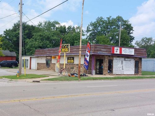 823 S 10th St, Mount Vernon, IL, 62864-5312 | Card Image