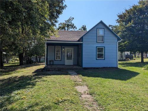 1111 Miami St, Hiawatha, KS, 66434-2046 | Card Image