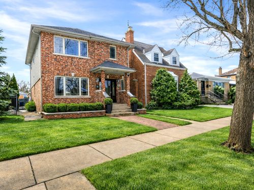 6128 N Kildare Ave, Chicago, IL, 60646-5226 | Card Image